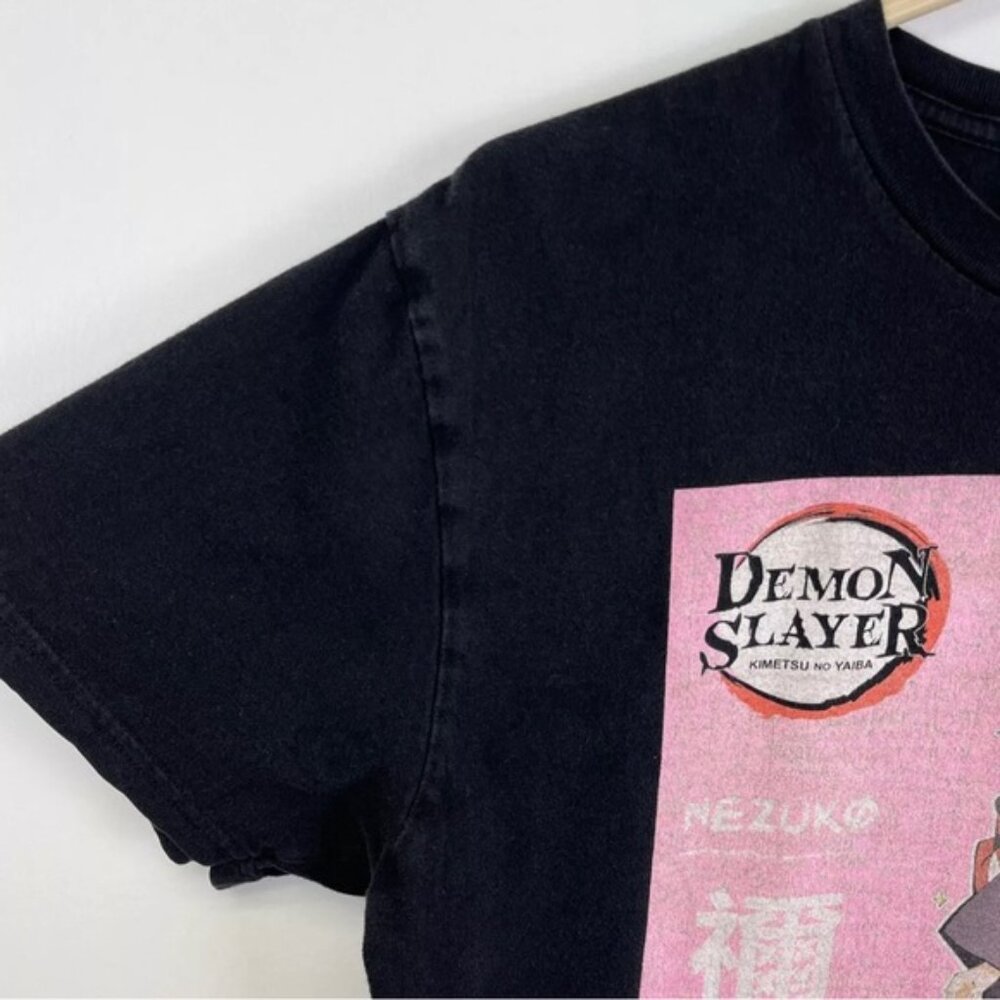Demon Slayer Anime Manga Black T-shirt Kimetso No Yaiba Sz Medium Fits Short - Picture 10 of 10